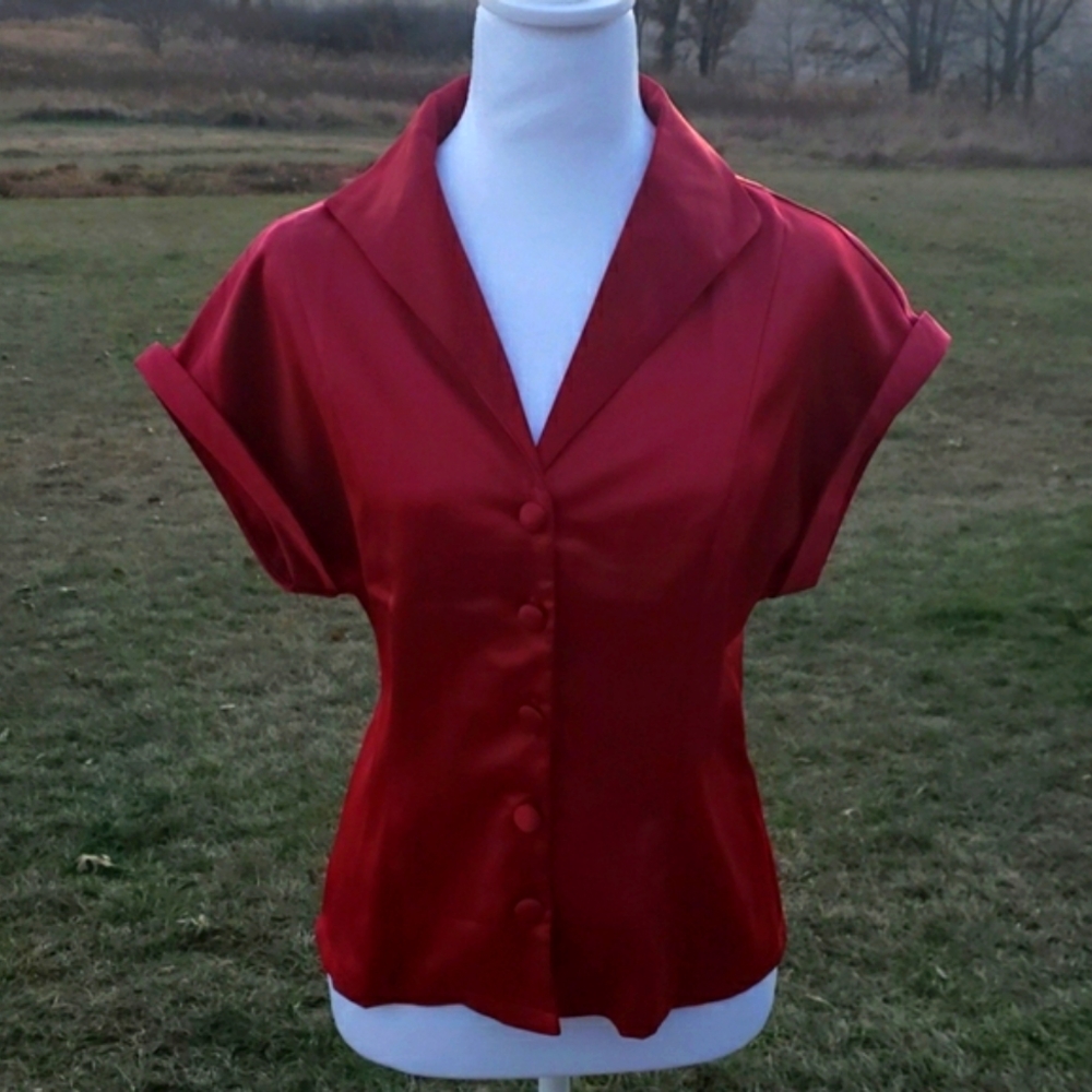 NWOT Vintage V-Neck Red Button Up Blouse